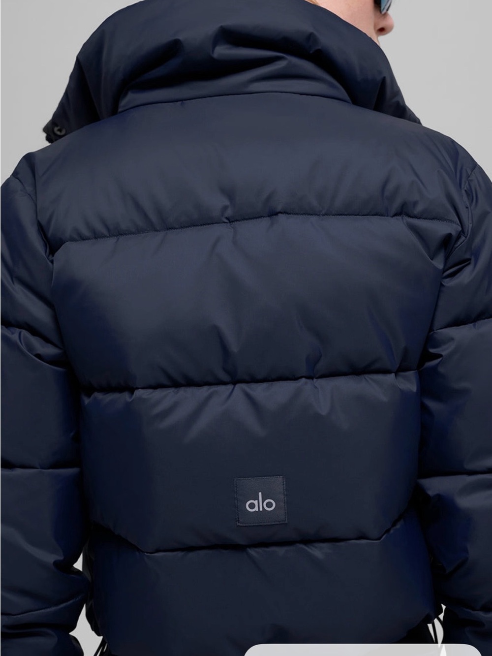 ALO Yoga Gold Rush black Cropped Puffer NWT - Picture 5 of 14